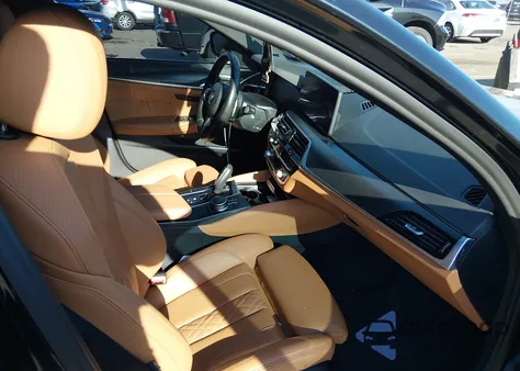 2021 BMW 540I xDrive z USA, uszkodzony, nr VIN WBA73BJ0XMCE79063